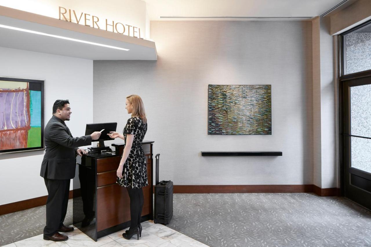 River Hotel Чикаго Екстериор снимка